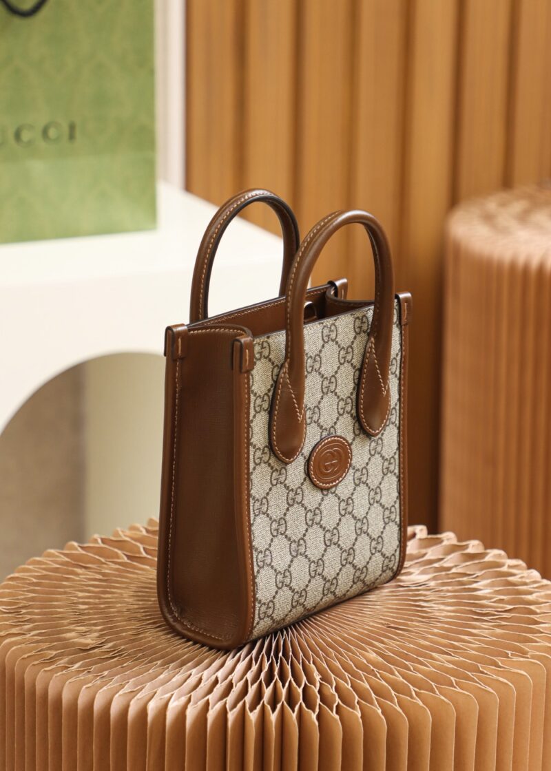 Gucci Mini tote bag with Interlocking G - Image 4