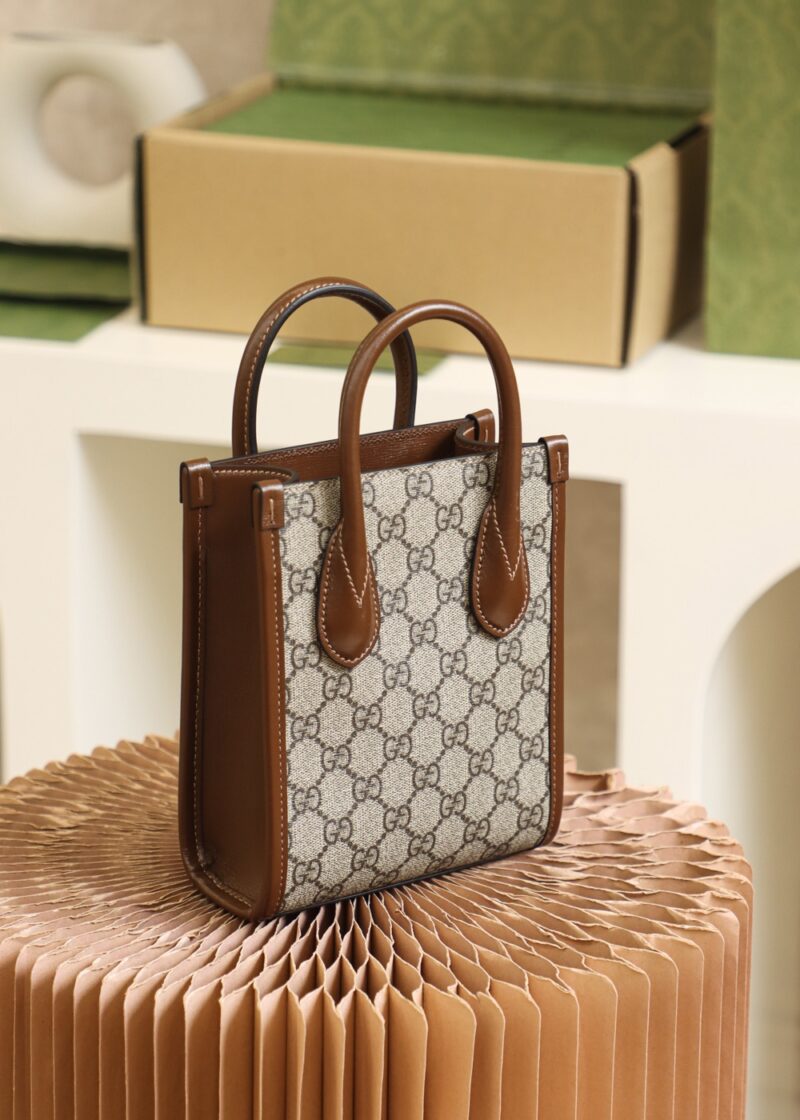 Gucci Mini tote bag with Interlocking G - Image 6