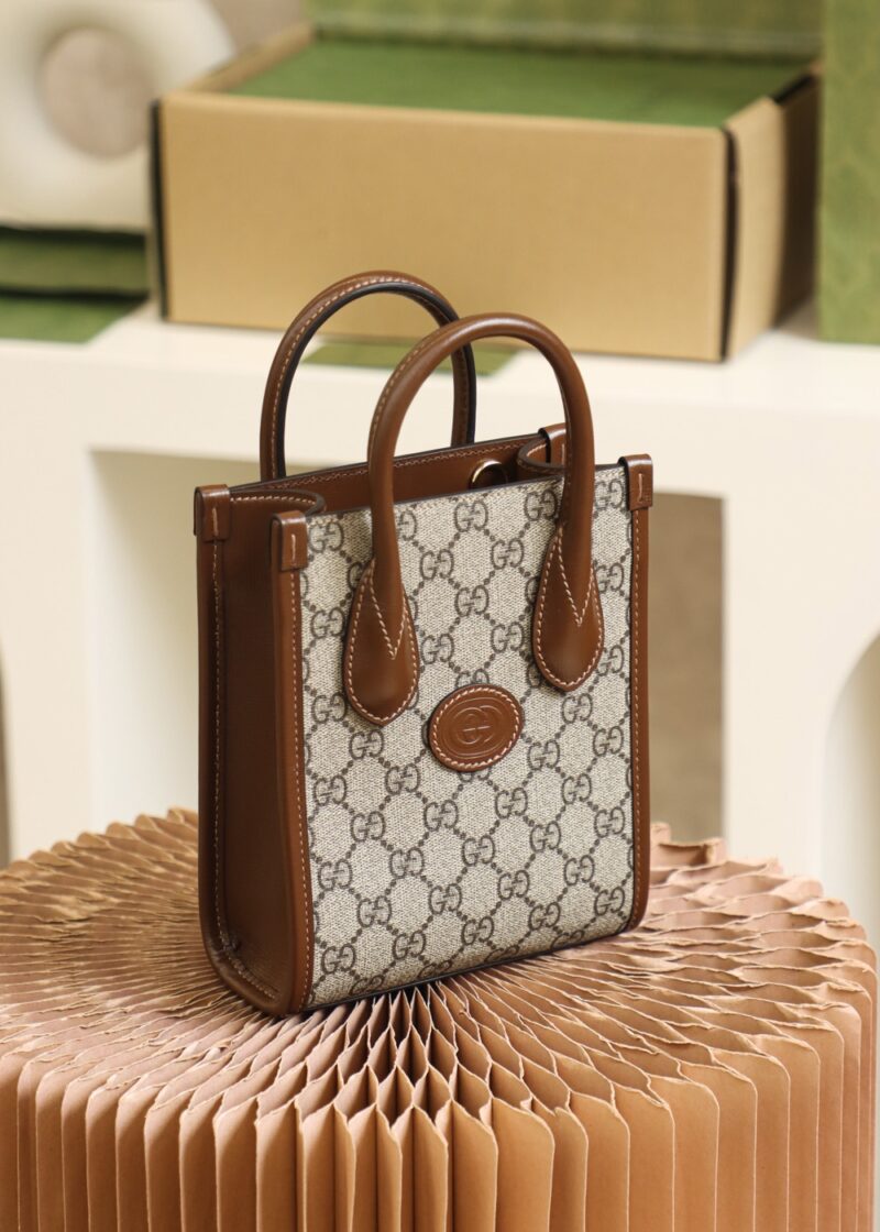 Gucci Mini tote bag with Interlocking G - Image 2