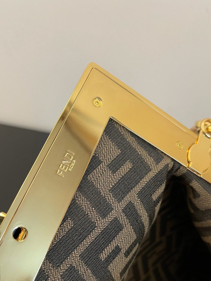 Fendi First Midi Black leather bag - Image 9