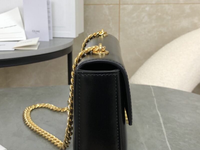 Celine CHAIN SHOULDER BAG CLAUDE in shiny calfskin Black - Image 5