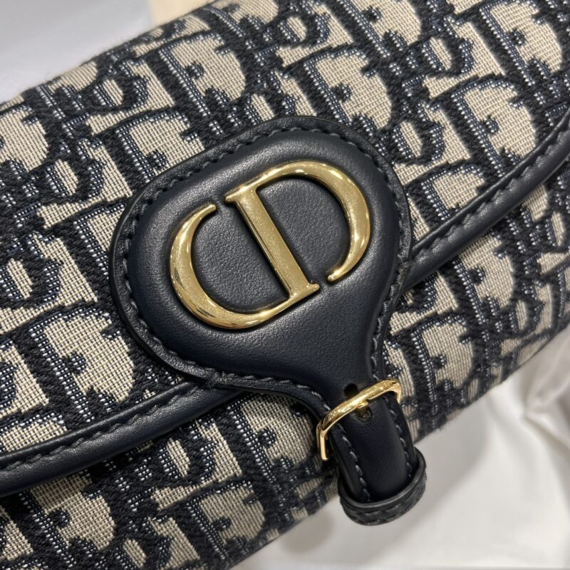 Dior Bobby East-West Bag Blue Dior Oblique Jacquard - Image 5