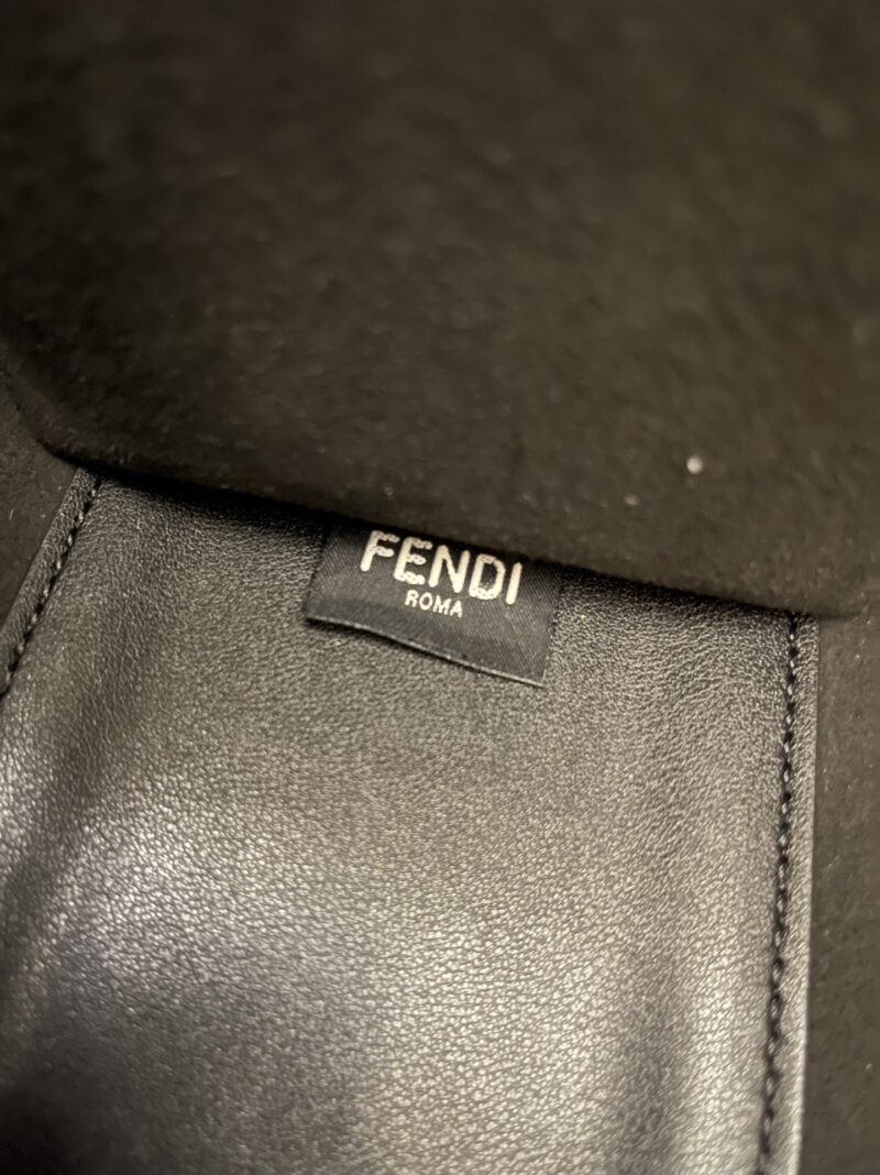 Fendi Sunshine Small Black calf leather bag - Image 5