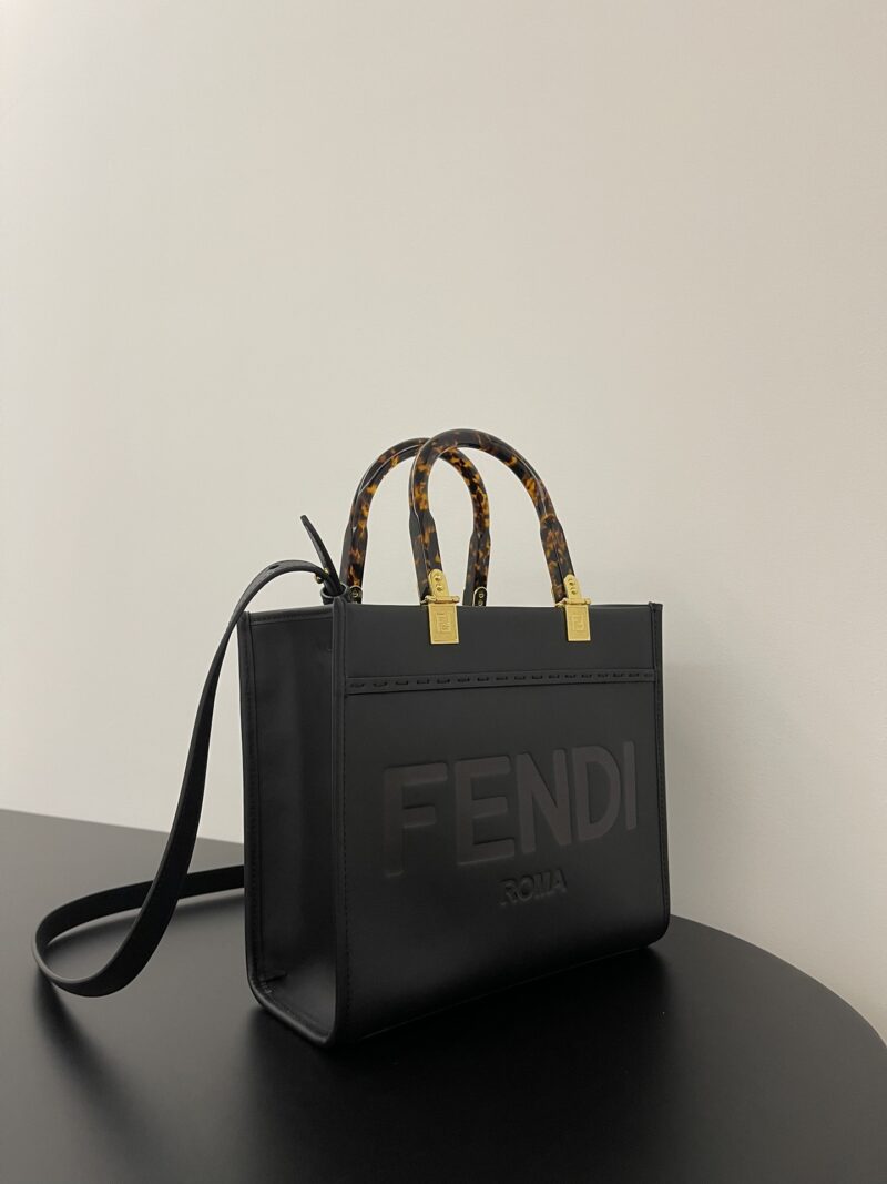 Fendi Sunshine Small Black calf leather bag - Image 8