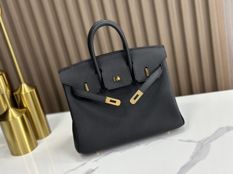 Hermes Birkin 25 handbag in Black Togo leather - Image 3