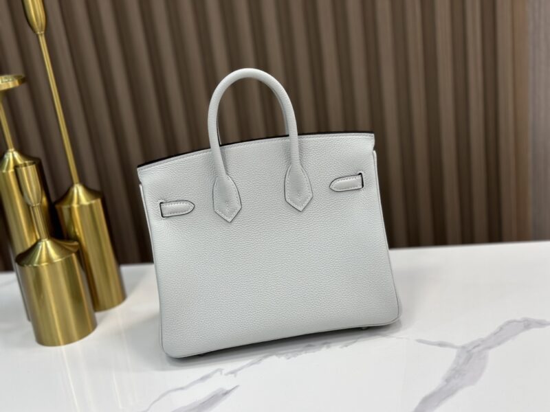 Hermes Birkin 25 handbag in Bleu Pale Togo leather - Image 8