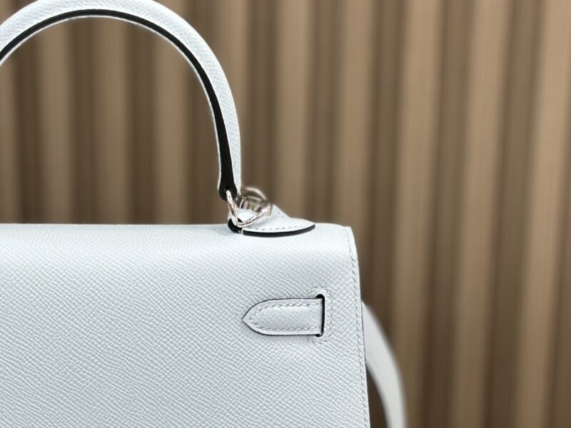 Hermes Kelly 25 handbag in Bleu Pale Epsom leather - Image 6