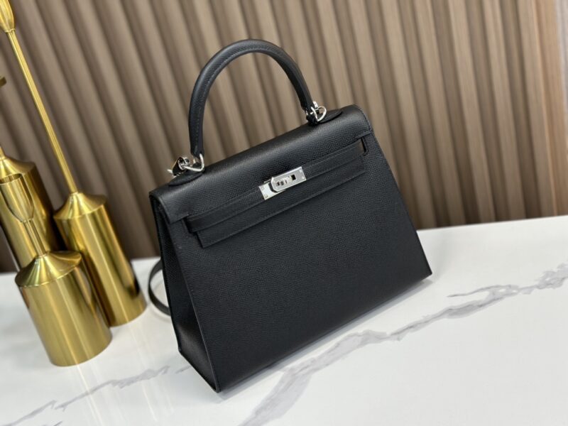 Hermes Kelly 25 handbag in Black Epsom leather - Image 9