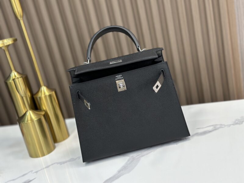 Hermes Kelly 25 handbag in Black Epsom leather - Image 6