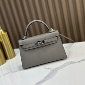 Replica HERMÈS Mini Kelly II Crossbody Bag in Gris Meyer Epsom Leather – Elegant Luxury Handbag