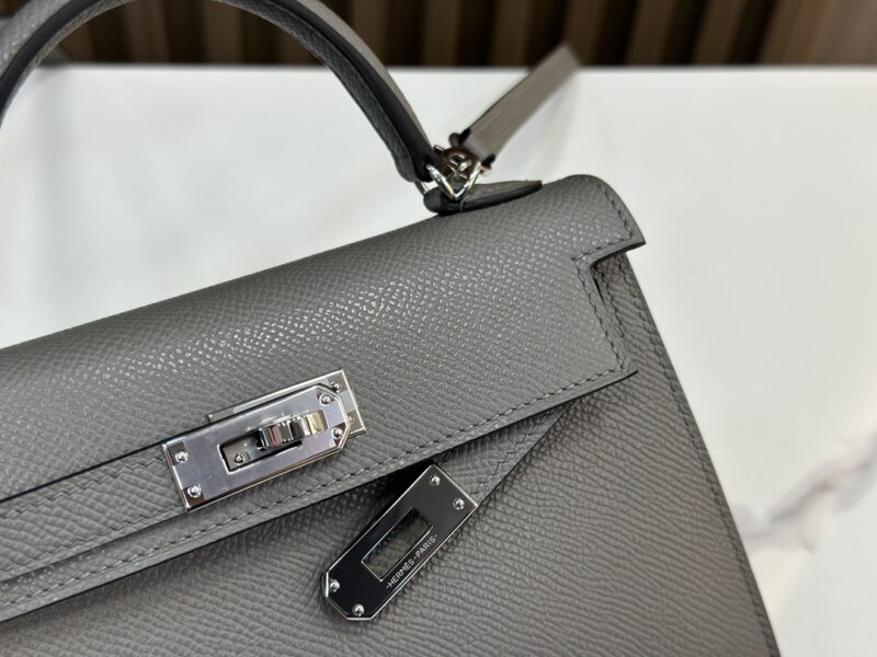 HERMÈS Mini Kelly II crossbody bag in Gris Meyer Epsom leather - Image 6