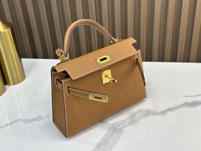 HERMÈS Mini Kelly II crossbody bag in Gold Epsom leather - Image 3