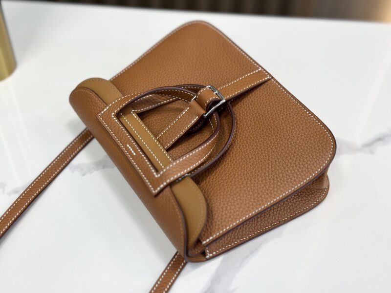 Hermès Gold Mini Halzan 22cm of Clemence Leather - Image 4