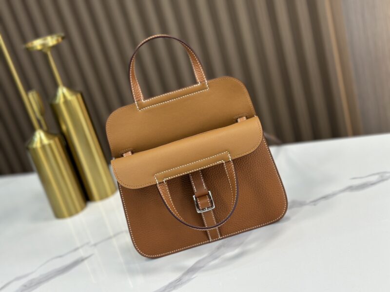 Hermès Gold Mini Halzan 22cm of Clemence Leather - Image 7