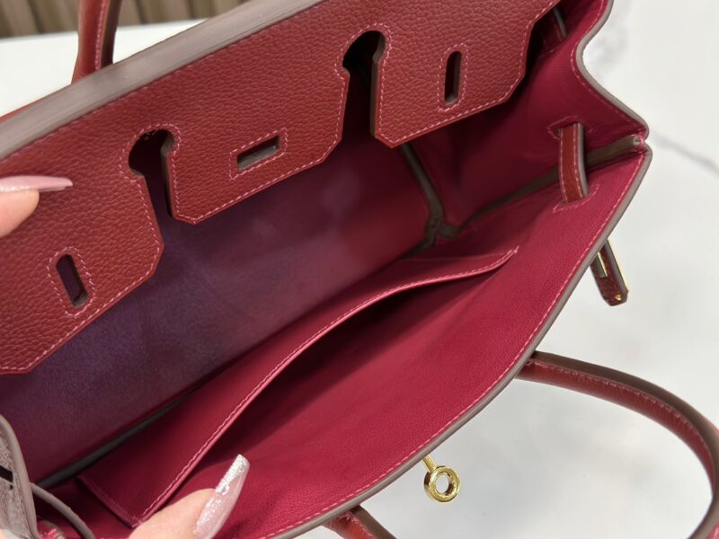 Hermes Birkin 25 handbag in Bordeaux Togo leather - Image 7