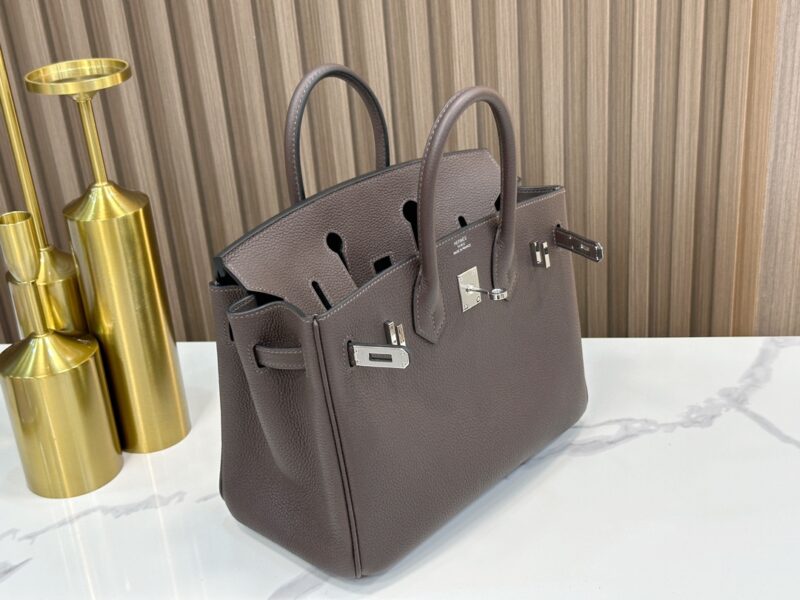 Hermes Birkin 25 handbag in Ebene Togo leather - Image 3