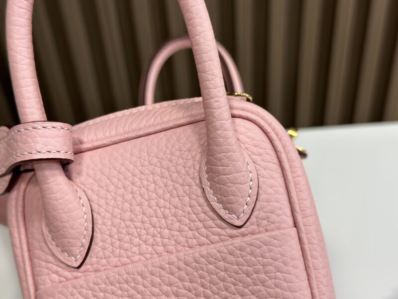 HERMÈS Mini Lindy shoulder bag in Rose Sakura Clemence leather - Image 8