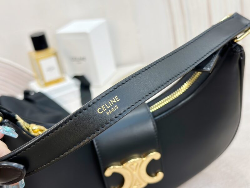 Celine MEDIUM AVA TRIOMPHE BAG in Smooth Calfskin Black - Image 3