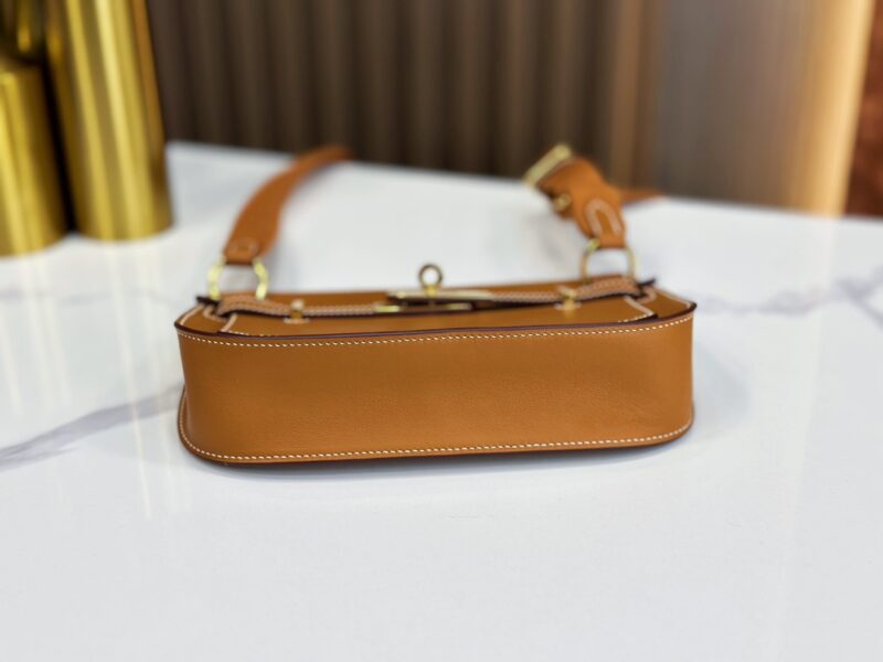 HERMÈS Jypsiere Mini shoulder bag in Gold - Image 2