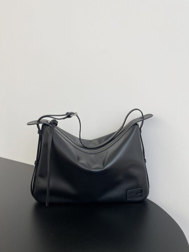 Simply Fendi Large Black leather bag - Image 4