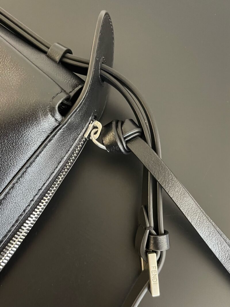 Simply Fendi Large Black leather bag - Image 7