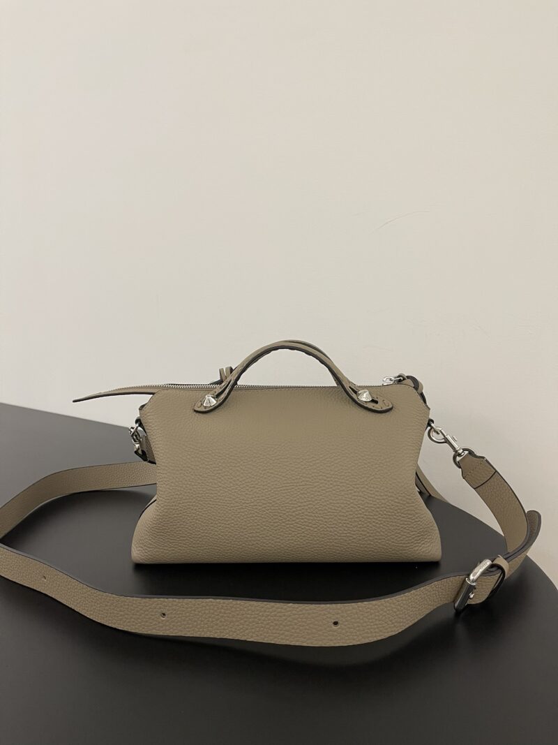 Fendi By The Way Selleria Medium Dove grey Selleria bag with 192 hand-sewn topstitches - Image 8