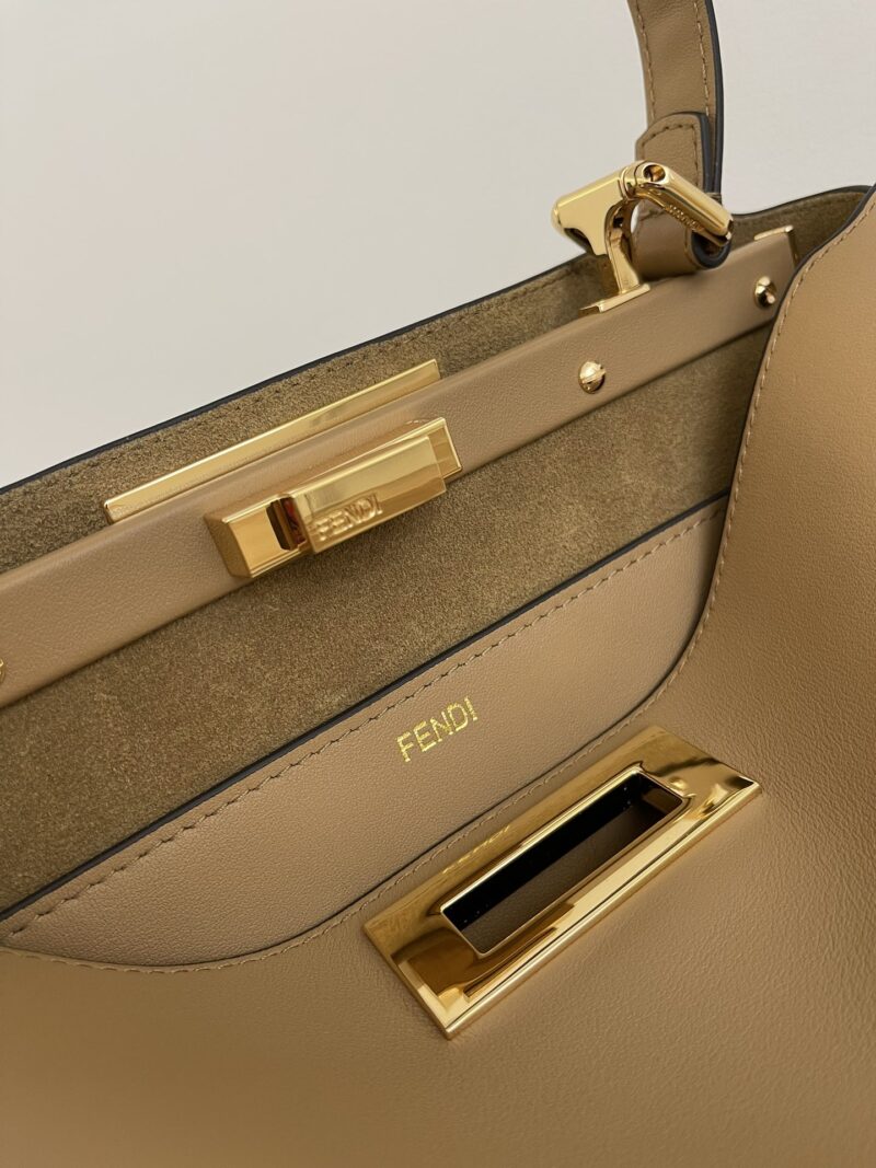 Fendi Peekaboo Soft Medium Cappuccino-coloured leather bag - Image 7