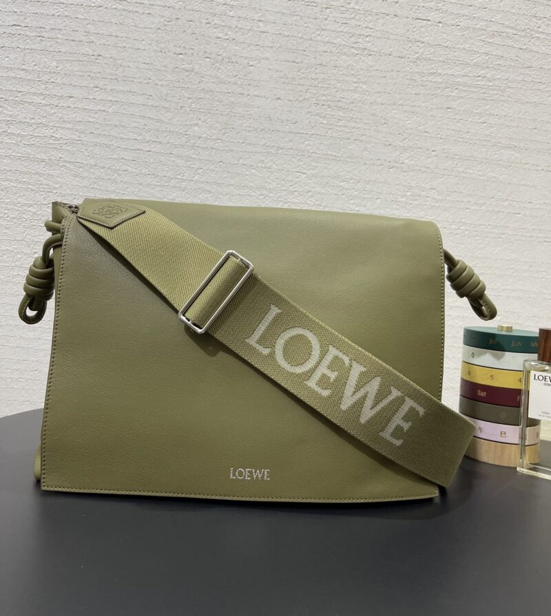 Loewe Flamenco satchel in Olive - Image 9