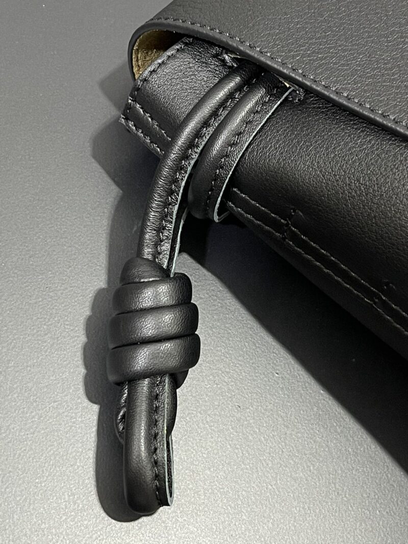 Loewe Flamenco satchel in Black - Image 3