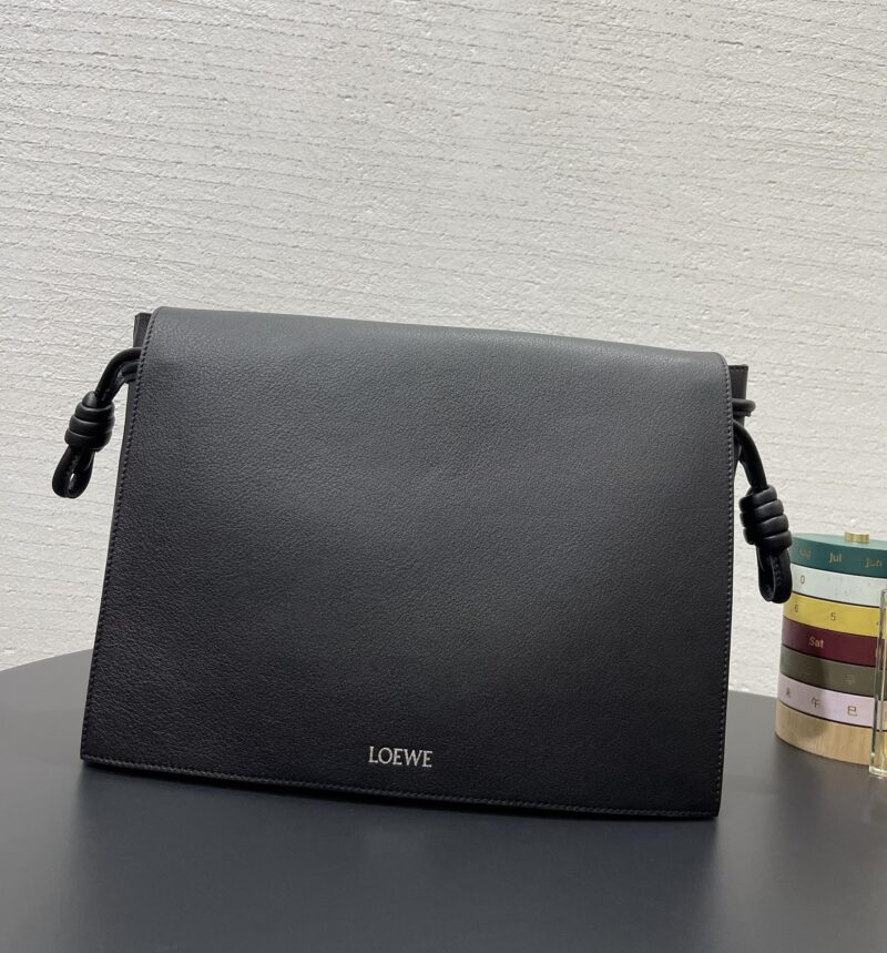 Loewe Flamenco satchel in Black - Image 7