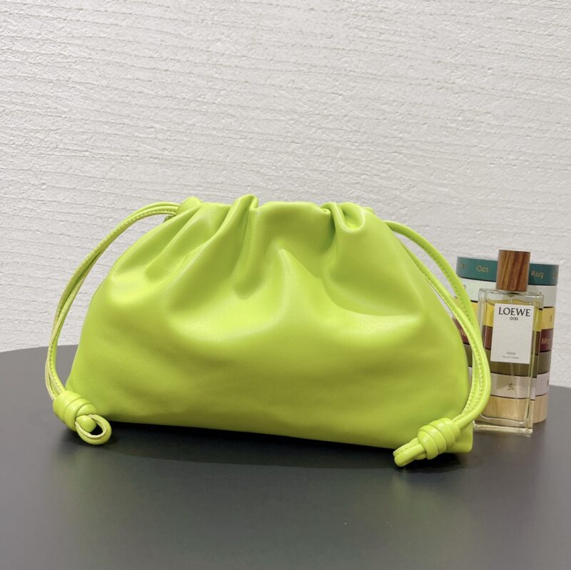 Loewe Medium Flamenco purse in Meadow Green - Image 8