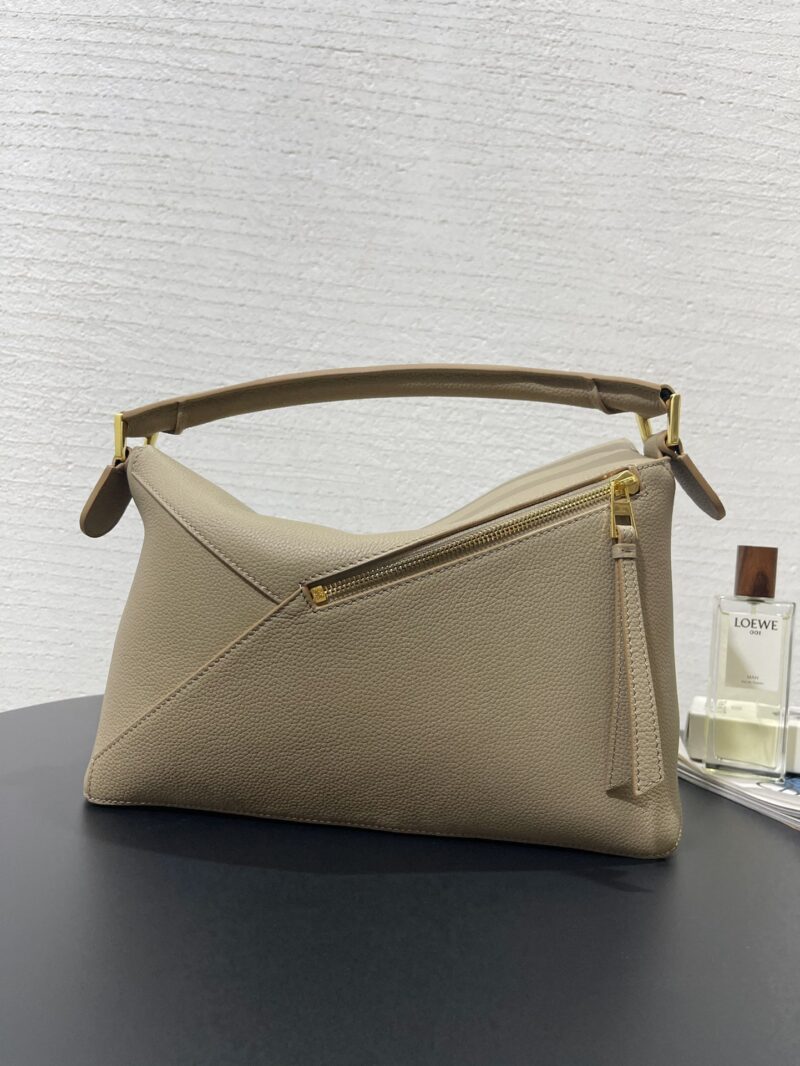 Loewe Puzzle bag in Sand - Image 8