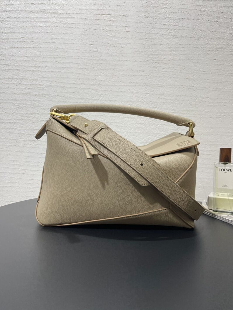 Loewe Puzzle bag in Sand - Image 9