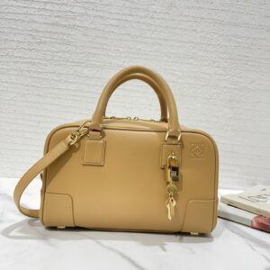 Replica Loewe Amazona 23 Bag in Warm Desert showcasing its premium leather and timeless design.