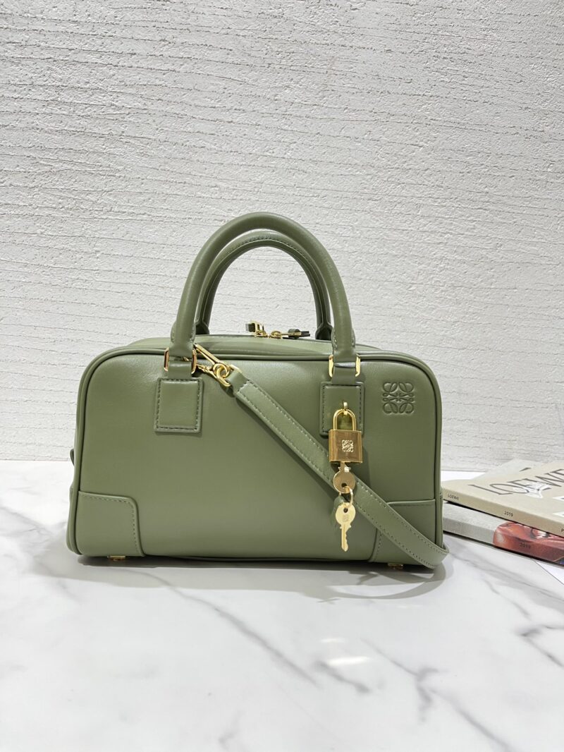 Loewe Amazona 23 bag Avocado Green - Image 5