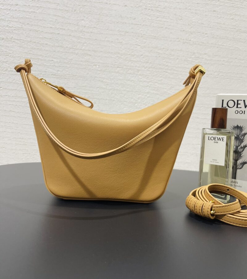 Loewe Mini Hammock hobo  Sahara - Image 3