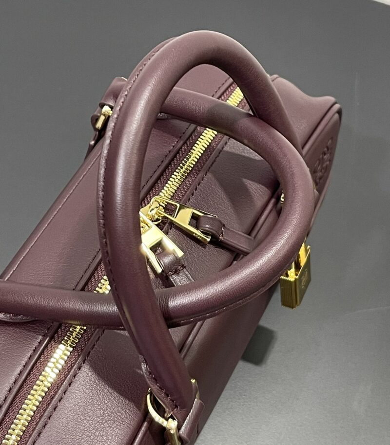 Loewe Amazona 23 Cropped bag Dark Burgundy - Image 3