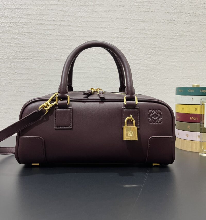 Loewe Amazona 23 Cropped bag Dark Burgundy - Image 4