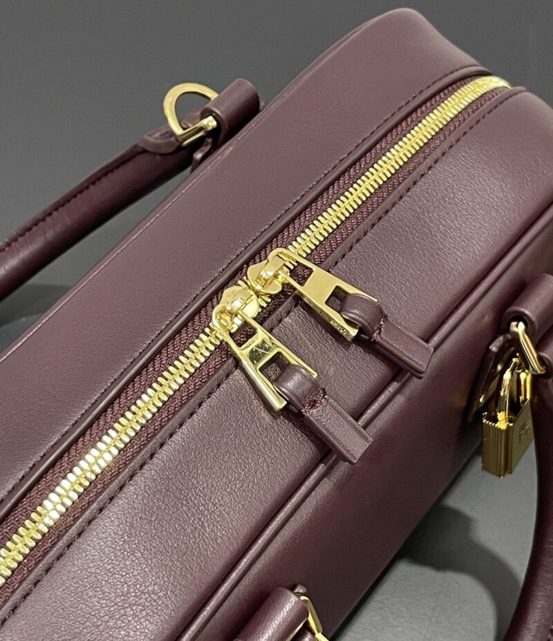 Loewe Amazona 23 Cropped bag Dark Burgundy - Image 6