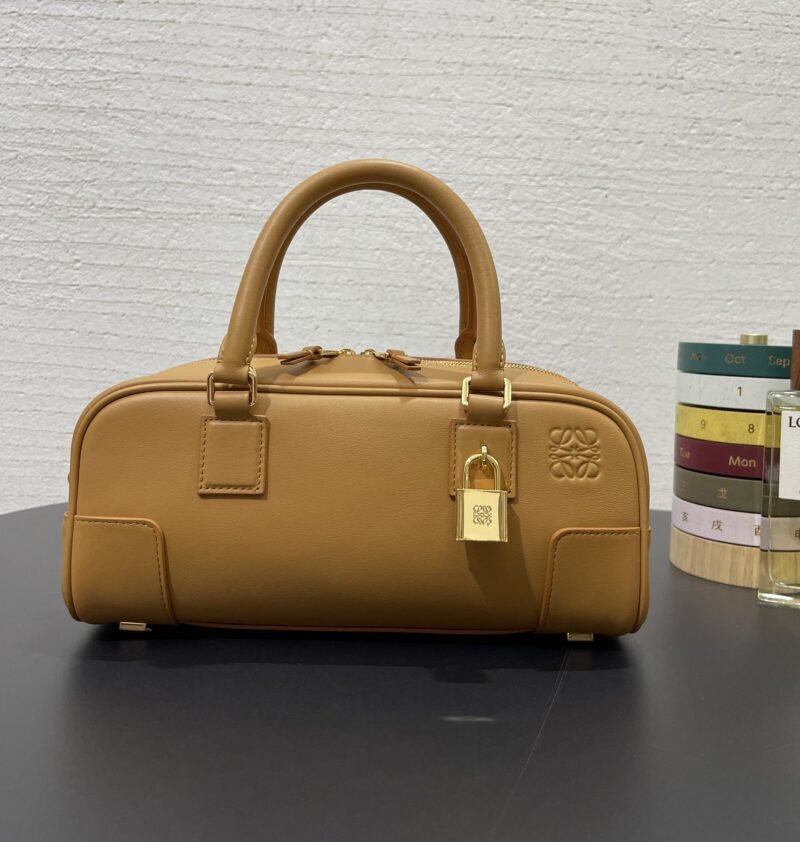 Replica Loewe Amazona 23 Cropped Bag in Warm Desert with premium leather and elegant neutral tones.