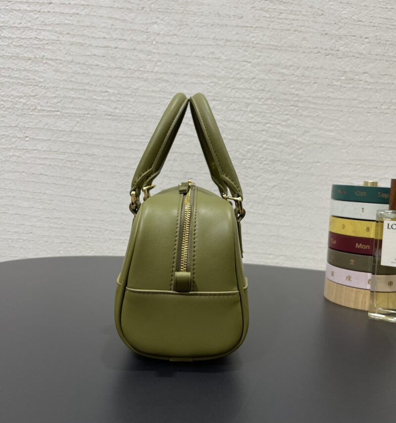 Loewe Amazona 23 Cropped bag Olive - Image 7