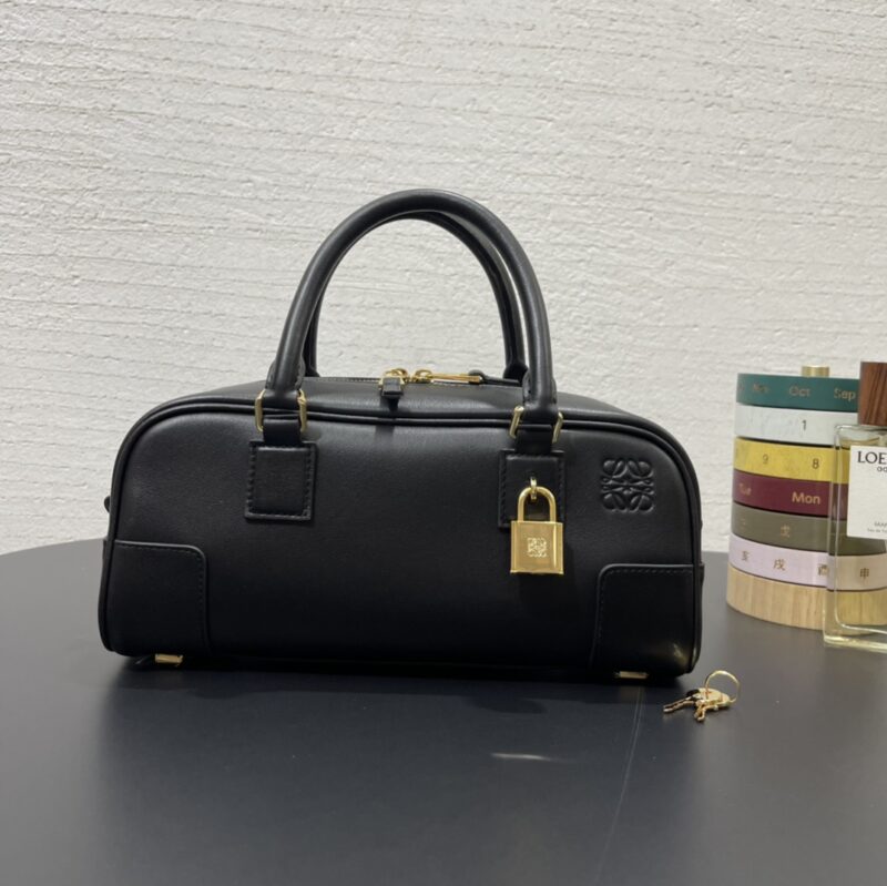 Loewe Amazona 23 Cropped bag Black - Image 2