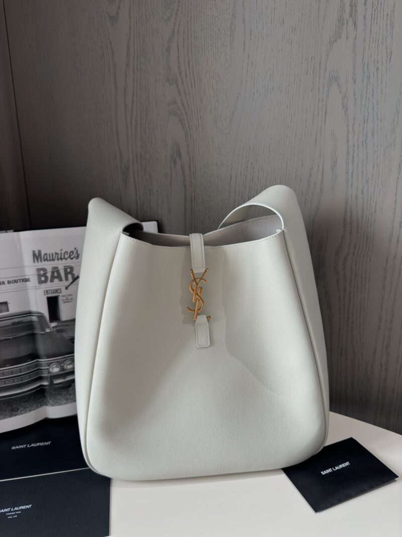 Replica YSL LE 5 À 7 Supple Large in Grained Leather Blanc Vintage – Luxury YSL Handbag