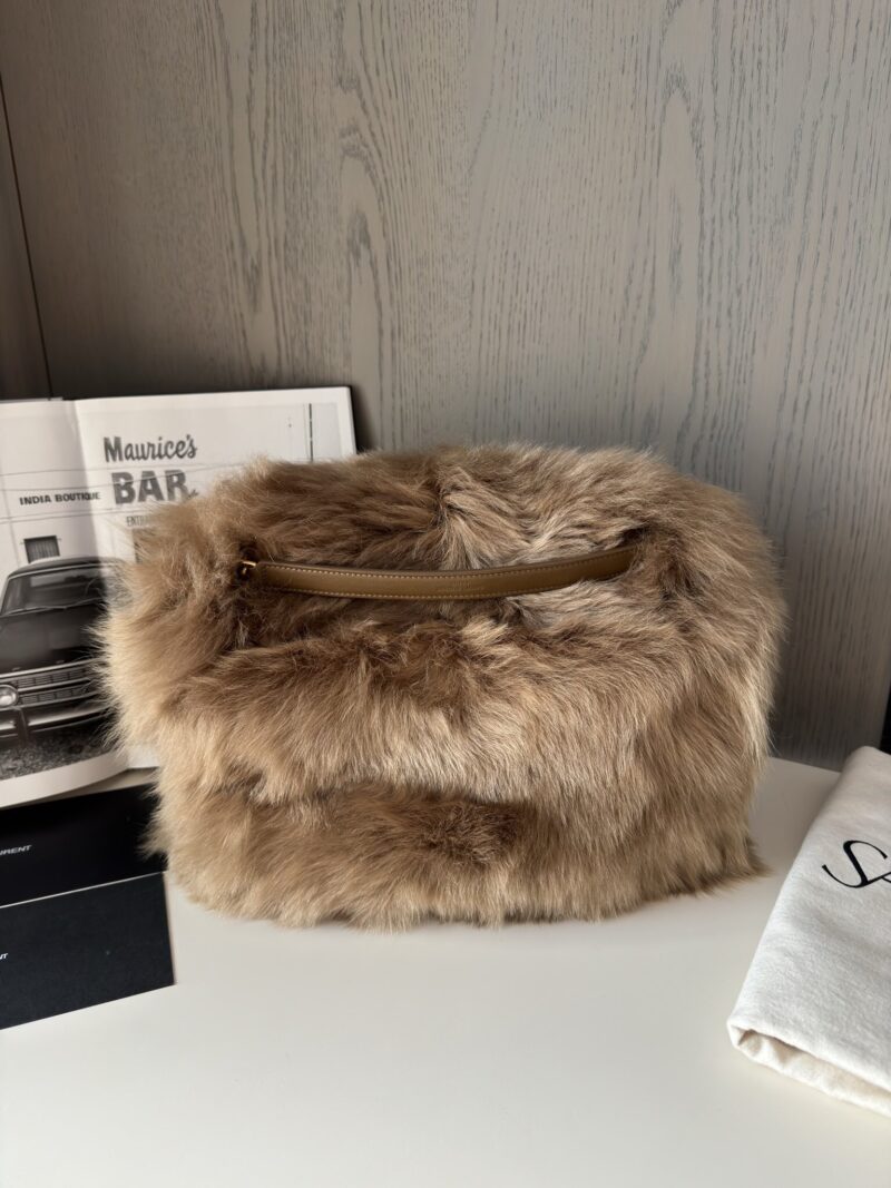 Ysl NIKI large in shearling - Image 5