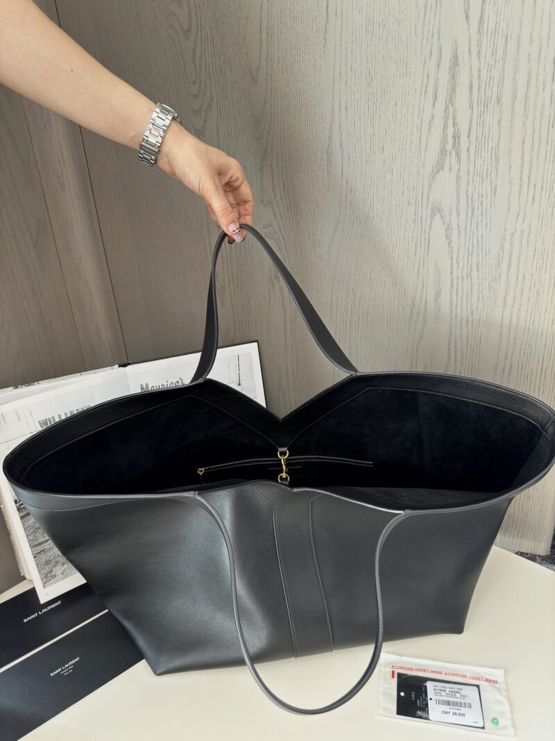 YSL Y TOTE IN LEATHER Black - Image 9