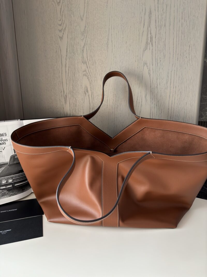 YSL Y TOTE IN LEATHER Brown - Image 9