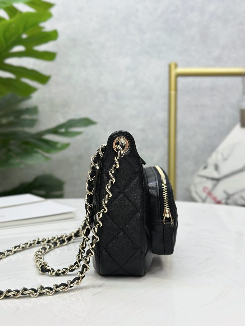 Chanel 25C Camera Bag - Image 6