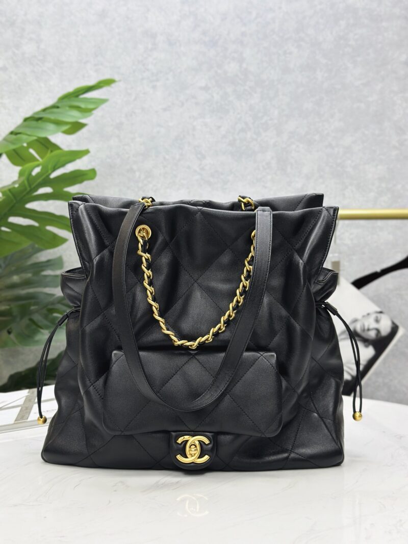 Replica Chanel 25C Tote Black – Elegant and Spacious Replica Chanel Bags for Women