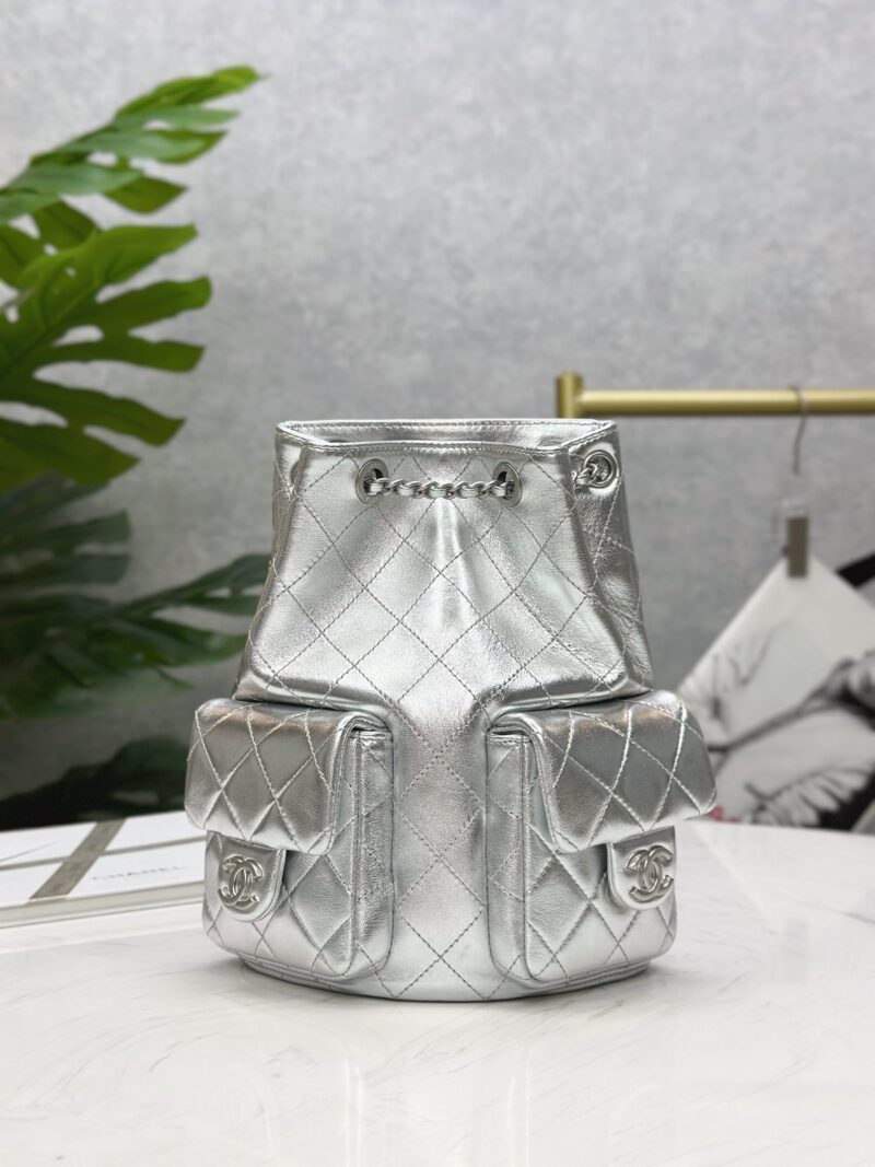 Replica Chanel 25C Metallic Lambskin & Silver-Tone Metal Silver Backpack – Modern and Chic Replica Chanel Bags for Women