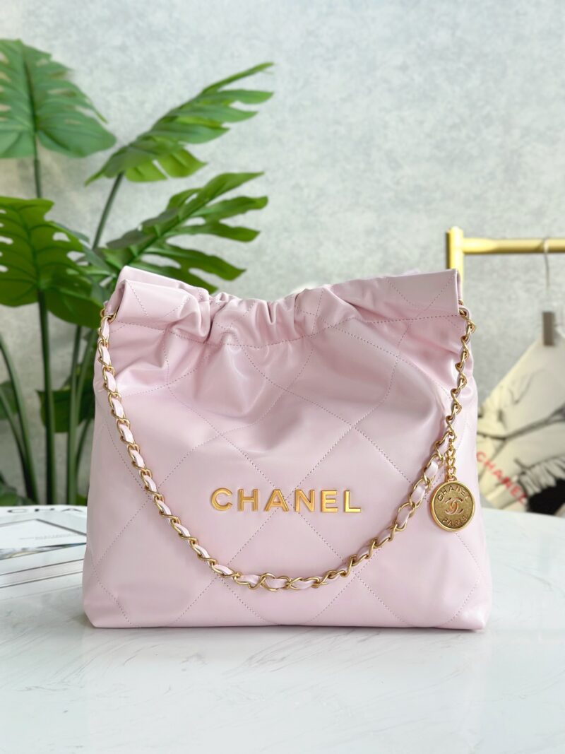 Replica Chanel 22 Bag Pink – Elegant and Luxurious Replica Chanel Bags for Women